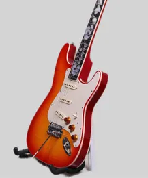 커스텀 가게 Stevie Ray Vaughan SRV Number One Hamiltone Cherry Sunburst 일렉트릭 기타 서적 곱슬 메이플 메이플 탑 Flame MA8380201