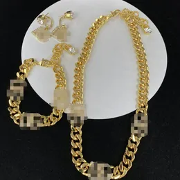 Klassisches WOGUE-Design aus Messing, Halskette, Armband, Diamant-D-Buchstaben-Ohrringe, Damen-All-Match-Perlen-Anhänger-Halsketten, Modedesigner272c