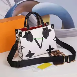 8A ONTHEGO Designer Luxury Handbag High Quality Women's Shoulder Bag Cross Body Bag Luxury Body Bags DHgate Bag