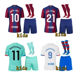 Rush Shipping 2023 Zestawy piłkarskie dla dzieci Barcelonas Boys Jerseys 23 24 24 Raphinha Gavi Camisetas de Futbol Pedri Ferran Football Jersey Top Quality Sockin