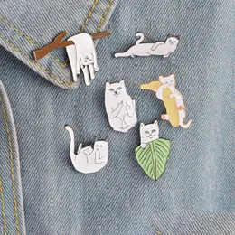 Pins Broches Dos Desenhos Animados Gatos Engraçados Com Banana No Ramo Design Broche Pins Badge Pick Button Cor Homens Mulheres Criança Jóias Drop Entregar Dhl7M