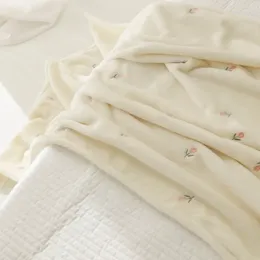 Cobertores Ins Coreano Bebê Cobertor Outono Inverno Para Abraçar Lance Dos Desenhos Animados Bonito Urso Nascido Carrinho Capa Fleece Kids Quilt