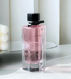 Lady Luxury Long Lastの香水のための新しいGフローラフレグム100mlゴージャスなガーデナオードパルファム最高品質の美しいパッキングマンユニセックススプレーケルン