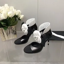 Designer Flower Decro Kobiety Sandały Pearl moda lato wysokie obcasy Kobiece Rozmiar 35-41 Marka obuwia Ladi Drs Oryginalne skórzane sandały