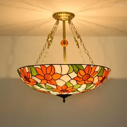 Kronleuchter 24-Zoll-Nordic-Retro-Stil Bunte Pastorale Sonnenblume Glas Lampenschirm Tiffany Wohnzimmer Deckenleuchte Kronleuchter