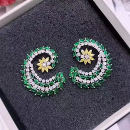 Studörhängen L3.6 W3 CM Cubic Zirconia Märke unik kurva snigelformad blomma för kvinnor modeparty tillbehör brincos