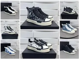 Designer sapatos casuais sapatos de lona homens mulheres primavera outono formadores rendas até massagem branco preto moda marca luxo versátil confortável sapatos esportivos