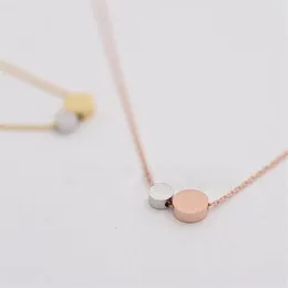 Fashion circle pendant necklaces Big circle and small circle mixed color combination laces Praise others gesture pendant necklaces295e