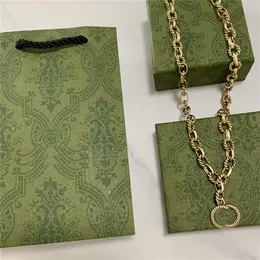 Vintage podwójne naszyjniki łańcuchowe łańcuchowe litery Pendant Designer Designer codziennie wszechstronny wisiorki biżuterii 292q