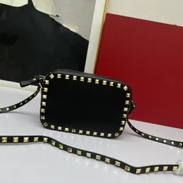 Designväska mode guld nagel crossbody väska vanlig kalvskinn axelväska klassiker blixtlås liten fyrkantig väska kvinnors allt-i-ett praktiska kamerapåse