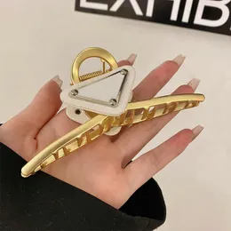 Clip triangular para mujer y niña, horquilla de moda con diseño de letras de marca clásica