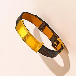 2022 Nieuwe Modieuze Armbanden Vrouwen Bangle Designer Sieraden Kunstleer 18K Vergulde Roestvrij Stalen Armband Dames Bruiloft 274y