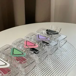 Barrettes Transparent Claw Shark Hairpin Triangle Letter P Clip Designer smycken Hårtillbehör