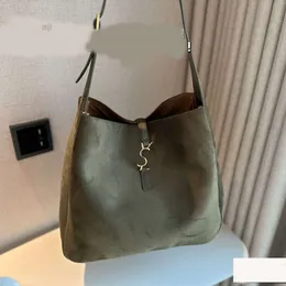 2023 Роскошные дизайнерские сумки для женщин Classic y Soft Hobo Fashion Barley Green Сумка на плечо Большой емкости Дорожный пакет Csd23101810