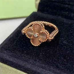 Luxus-Klee-Marken-Designer-Ringe aus 18 Karat Gold für Frauen und Mädchen, schön drehbar, doppelseitig, roter Stein, Diamant-Kleeblätter, Blumen-Laser-Liebesring, Anillos-Schmuck