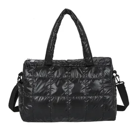 Bolsas de noite Mulheres de inverno Down Mensageiro Bolsa de Mensageiro Espaço Algodão acolchoado Bolsa de ombro de ombro de grande capacidade Sacos macios de mão macia 231205