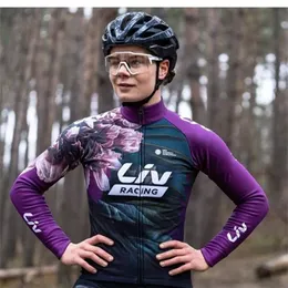 Przyjazd Liv Winter Women Cycling termalowe kurtki Profesjonalny zespół rowerowy Jersey Sportswear Unforme Maillot 22022220F