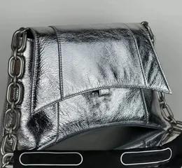 Crocodile präglade designers Kvinnor Tote Curvilinear Base Crossbody Magnet Stängande handväska