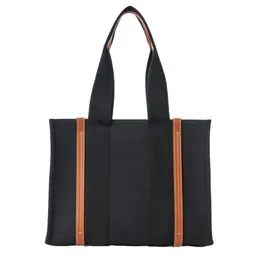 Sacola de ombro único Bolsa de compras feminina Bolsa de lona preta Bolsas de listra marrom Bolsa de axilas Bolsa crossbody Bolsa de designer com alça superior Bolsa de moda aberta de luxo