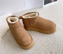 Clássico ultra mini plataforma bota feminina botas de neve pele carneiro curto casual manter botas quentes com cartão saco para o pó belo presente