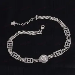 Collana vintage di design in argento, classica trama ad incastro di lusso con collana con ritratto intagliato, doppia catena di moda, gioielli per Natale, regalo