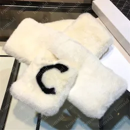 Warmer Pelz-Designer-Schal für Frauen Echarpe Herren-Luxusschals Doppelbuchstaben Winterweiche Kaschmirschals 5 Farben Echarpe Luxe Tomsid