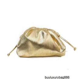 Designer Clutch Bags BottegavVeneta Womens Pouches Cross Border Womens Bag 2024 New Golden Cloud Bag Large and Small Woven Dumplings Handbag Single Shoulder Di HBLN