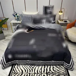 Diseñador de moda juegos de cama tamaño king 4 piezas estampado floral reina de seda funda nórdica sábana negro rosa fundas de almohada de alta calidad 301D