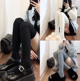 Calcetines de mujer Otoño/Invierno Color sólido Medias altas hasta el muslo Lindas Medias gruesas cálidas de Lolita negro blanco pierna larga para