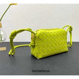 Designer Botega V luxury bag Authentic Fashion Bags Bag Cassettes Mini Loop Woven Small Crossbody Cowhide Versatile One Shoulder UndNHZE