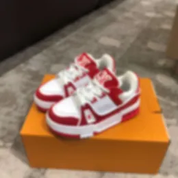 Scarpe casual maschile versatili e traslocabili sneaker piatte piatti allacciati per bambini bassi