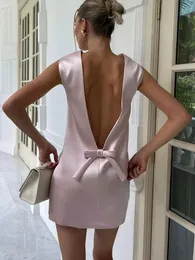 Urban Sexy Kleider TARUXY Satin Mini Kleid Für Frauen Backless Bogen Kleidung Ärmellose Tank Femme 2023 Party Elegante Abend Frau 231206