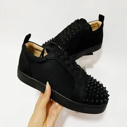 Designer Willow Nail Casual Shoes Fashion Fashion Par Rhinestone Red Bottom Black White High Quality Men's Board Shoes