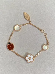 Vanly nuovo braccialetto multifell Coccinella a sette stelle per donna in bracciale leggero fritillaria cleefly placcato oro K a doppia faccia di lusso leggero