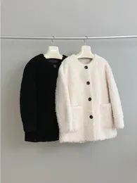 Women's Fur Faux Round neck hole really bothers with the same style Australian lamb wool sheep shearing fur coat for young women 231205