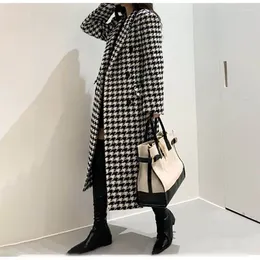 Women's Trench Coats Swallow Gird Plaid Coat For Women Autumn Winter Woolen Overcoat Korean Fashion Long Checks And Plaids Jacket Vintage