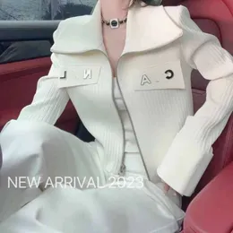 Merci europee 2023 Autunno/Inverno nuovo stile Celebrity cappotto corto da donna piccolo e popolare marchio di moda Top casual