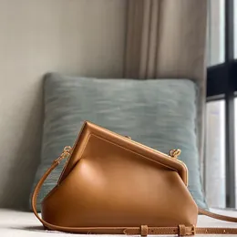 Högkvalitetsdesignväska Luxurys äkta läder axelväskor spegel kvalitet koppling väskor mode gyllene kvinnors handväska delikat crossbody väska liten svart handväska