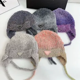 Lüks Tasarımcı Tuzak Hat Kış Şapkaları Moda Tasarım Kulakları Şapkalar Sonbahar Peluş Cap P Mektup Jacquard Sıcak Kafatası Şapkası Kadın Kızlar