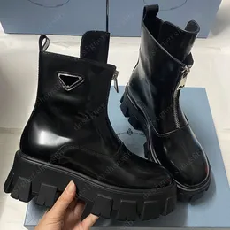 Explosões outono e inverno botas femininas moda clássica simples lado generoso decorado com logotipo da marca triângulo desfile de moda bota de grife famosa