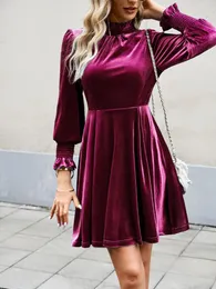 Sıradan Elbiseler Kadın Kadife Yüksek Boyun A-Satırlı Bel Beldesi Mini Elbise Düz Renk Uzun Kollu Akşam Kokteyl Partisi
