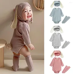 Zestawy odzieży 2023 Baby Easter Romper Ear Hat Bodysuit Socks Solid Cotton Scossuit 0-24m Korean Cute Toddler Boy Girl Outfits Ubrania