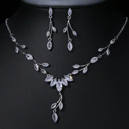 Conjuntos de jóias de casamento Emmaya elegante claro zircônia cúbica prata cor colar brincos conjunto para mulheres acessórios de festa de noiva 231207