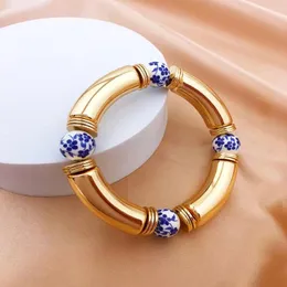 女性用のバングルビンテージアクリル竹ブレスレットマルチカラー伸縮性のある手作りセラミックビーズ