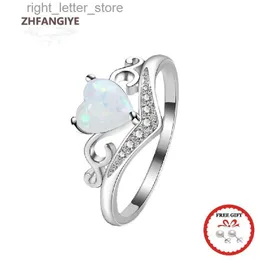 حلقة Solitaire حلقات جديدة 925 شكل قلب Silver Jewelry خلق Opal Zircon Gemstone Finger Ring Excessories for Women Wedding Promise Party YQ231207