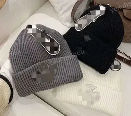 Yeni Çapraz Çiçek Tasarımcı Kapakları Chromees Hearts Beanie Hats Tasarımcıları Erkek Kadın Yün Örtü Hat Yün Şapka Sıcak elastik takılmış kapaklar Beanie Ch Sıcak Şapka C3