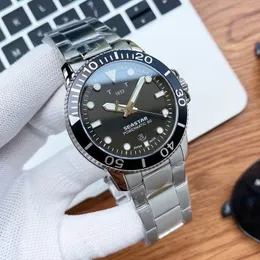 5A Tisot Watch Seastar 2000 Powermatic 80 Rostfritt stål Swiss Automatic Wristwatch Discount Designer Watches For Men Women 23.11.30 Fendave