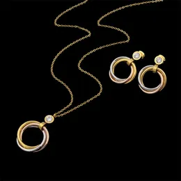 Collana con ciondolo con diamanti Set di orecchini in acciaio al titanio con tre anelli Coppia regalo singolo personalizzato per San Valentino