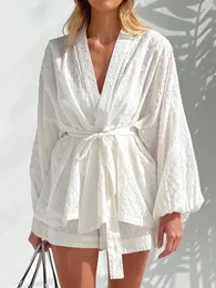 Kvinnors sömnkläder Marthaqiqi Vita bomullspyjamas för kvinnor avslappnad långärmad snörningskrokar med shorts-set Jacquard vävpyjamasuppsättningar
