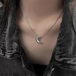 Pendant Necklaces Korean Fashion Moon Necklace For Women Men Simple Silver Color Clavicle Chain Choker Jewelry